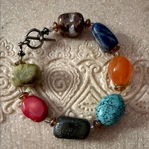 New women’s Multicolor Stone Bracelet with toggle 7.5”